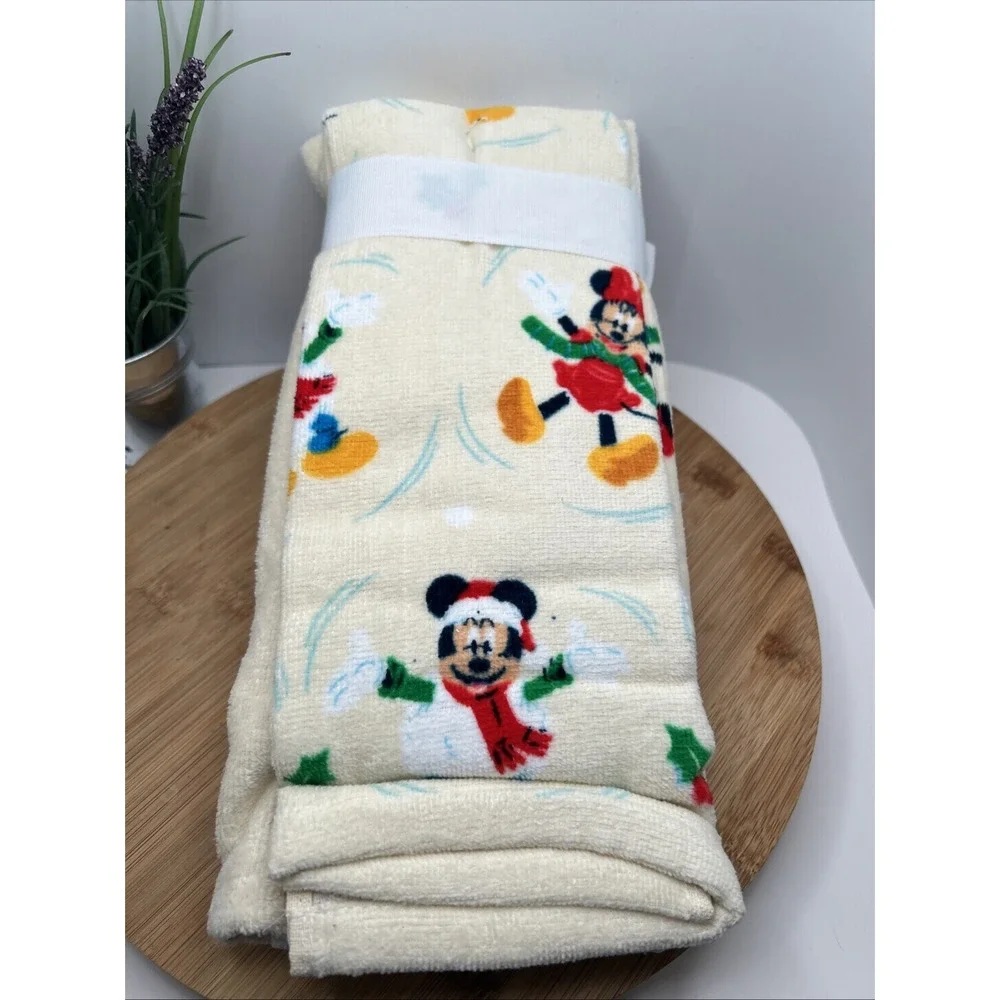 NEW Disney 2 Pack Mickey Mouse and Minnie Mouse Christmas Hand‎ Towels